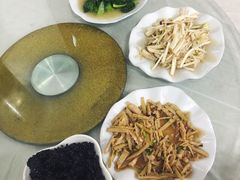 乌米饭-鱼水情·农家菜·大鱼头(南山竹海店)