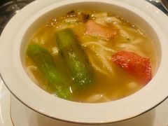 -海派悦庭·海胆烧麦·新融合菜(凯德广场店)