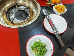 -烧哥美蛙肥肠鱼火锅·十五年社区店