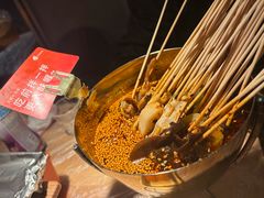 -何师烧烤·小龙虾·江湖川菜·精酿啤酒(成温店)