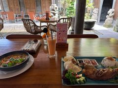 -Pundi Pundi Restaurant