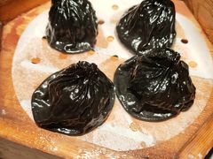 黑金灌汤小笼包-晓粤·惹味粤菜(凯德乐峰广场店)