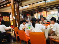 -阿瓦山寨·湘菜现炒·剁椒鱼头王(咸阳总店)