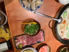 -周小明火锅(黑金冠社区店)