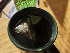 -ZING COFFEE 镜咖啡