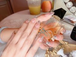 -RL Nail·瑞丽美甲美睫品牌原创店