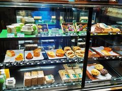 面包甜点陈列柜-星巴克(北京中关村北京国际店)