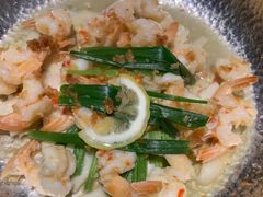 锅里的脆脆虾-吃饭皇帝大土家民族菜(正大广场店)