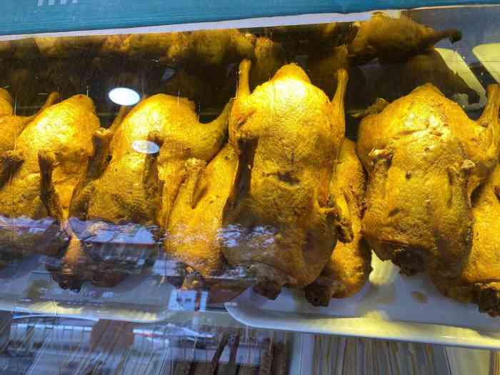 但家香酥鸭(小十字店)-"这也是到了贵阳必买的小吃啊,麻到上瘾的停.