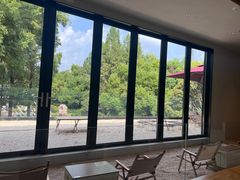 -J Create城市露营咖啡·简餐·宠物(上海动物园店)