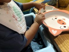 -莫莉哇咔亲子餐厅(乐堤港店)