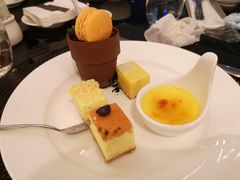 -圣丰索菲特·2 On 988 Café 自助餐厅