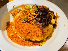 老奶脆哨洋芋粑-包整·丝娃娃(一览甲秀楼风景店)