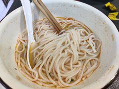 -丽丽三鲜螺蛳粉(田林路店)