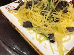 -洁神饭庄·海鲜·青岛菜·30年老字号(五四广场店)
