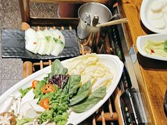 -老牌坊云南鱼豆花火锅(哈西万达店)
