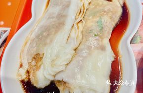 Barbecue Pork and Coriander Rice Noodle Roll