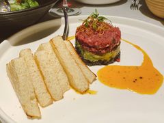 牛肉塔塔配牛油果黑橄榄酱-Solo(衡山路店)