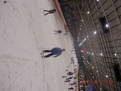 -乔波室内滑雪场