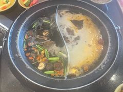 -唇辣号重庆老火锅(亦庄店)