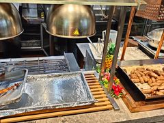 -金滏山·烤肉海鲜火锅自助(襄阳万达店)