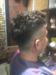 点击看大图 -MONE美发沙龙