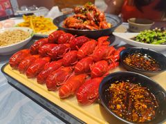 -肥肥虾庄·金牌油焖大虾(杨园滨江时代walk店)