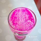 看看这几张色彩鲜艳的照片像什么饮料而已