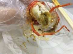 -虾弄弄海派小龙虾·牛羊蝎子火锅