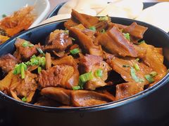 高山笋干烧肉-杭百味·大众精选杭帮菜(西湖音乐喷泉店)