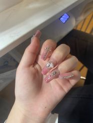 -UGIRL有个美甲