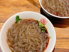 -万记麻辣烫国展总店