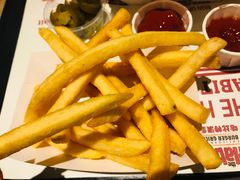 -The Habit Burger Grill 哈比特汉堡(复兴soho店)