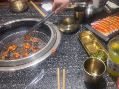 -红泥小火炉·东北泥炉烤肉(天一旗舰店)