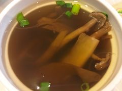 -国人川菜(李家村建东街店)