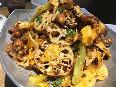 干锅牛蛙-川流不息(北蔡休闲广场店)