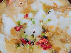 -周鱼小馆石锅酸菜鱼(活力汇店)