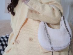 -URBAN REVIVO(上海中庚漫游城店)