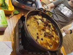 -运气牛自助酱大骨火锅(南京东路店)