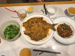 -饭橘汉江码头·乡野土菜馆(静安路店)