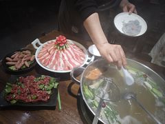 -乡土黄·鲜牛肉火锅·小龙虾(兴业街店)
