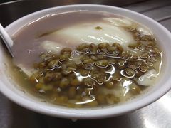 -六合夜市