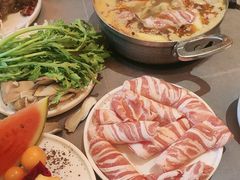 -黑金·寻焰自助百汇(中街店)