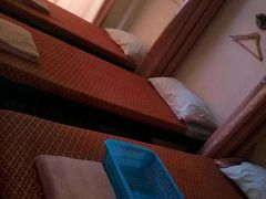 -努鲁纳西它按摩店