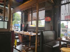 靠窗位-唯成•韩国炭火烤肉 유성고기