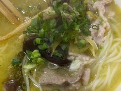 -老字号巴山酸菜米线(巴渝佳梦小区店)