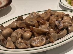 -Wolfgang’s Steakhouse 沃夫冈牛排馆(上海白玉兰广场店)