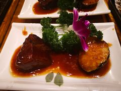 -老东镇啤酒屋海鲜加工·蒸汽海鲜·海鲜烧烤(台东店)