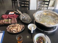 -牛一煲美食(江高店)
