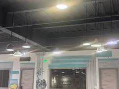 -极限PLAY运动娱乐新世界·团建派对表演休闲馆·室内高空游乐园